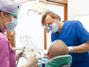 Ortodonzia: terapia estrattiva o non estrattiva